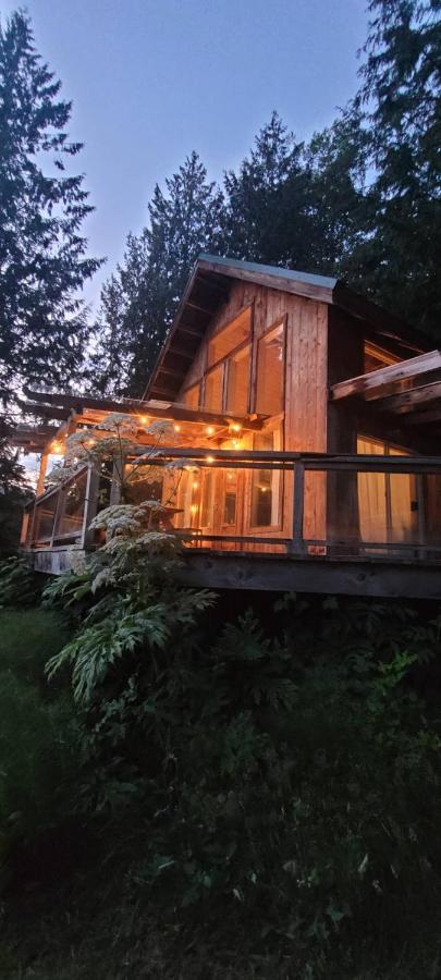 Ocean Views & Sunset Beach Cabin With Soaker Tub & Fire Pit Villa Powell River Kültér fotó